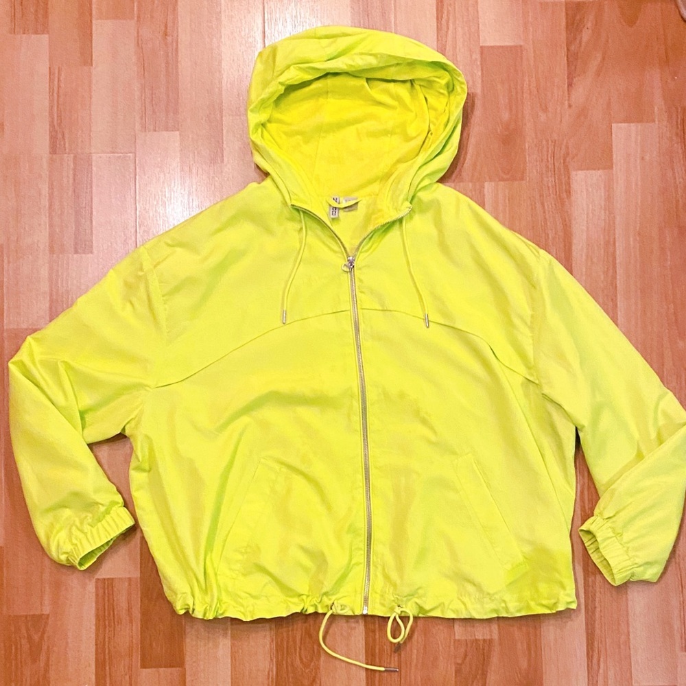 ❤️4/$40 SALE! ❤️ H&M Divided Windbreaker